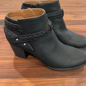 Indigo Rd Ankle Booties